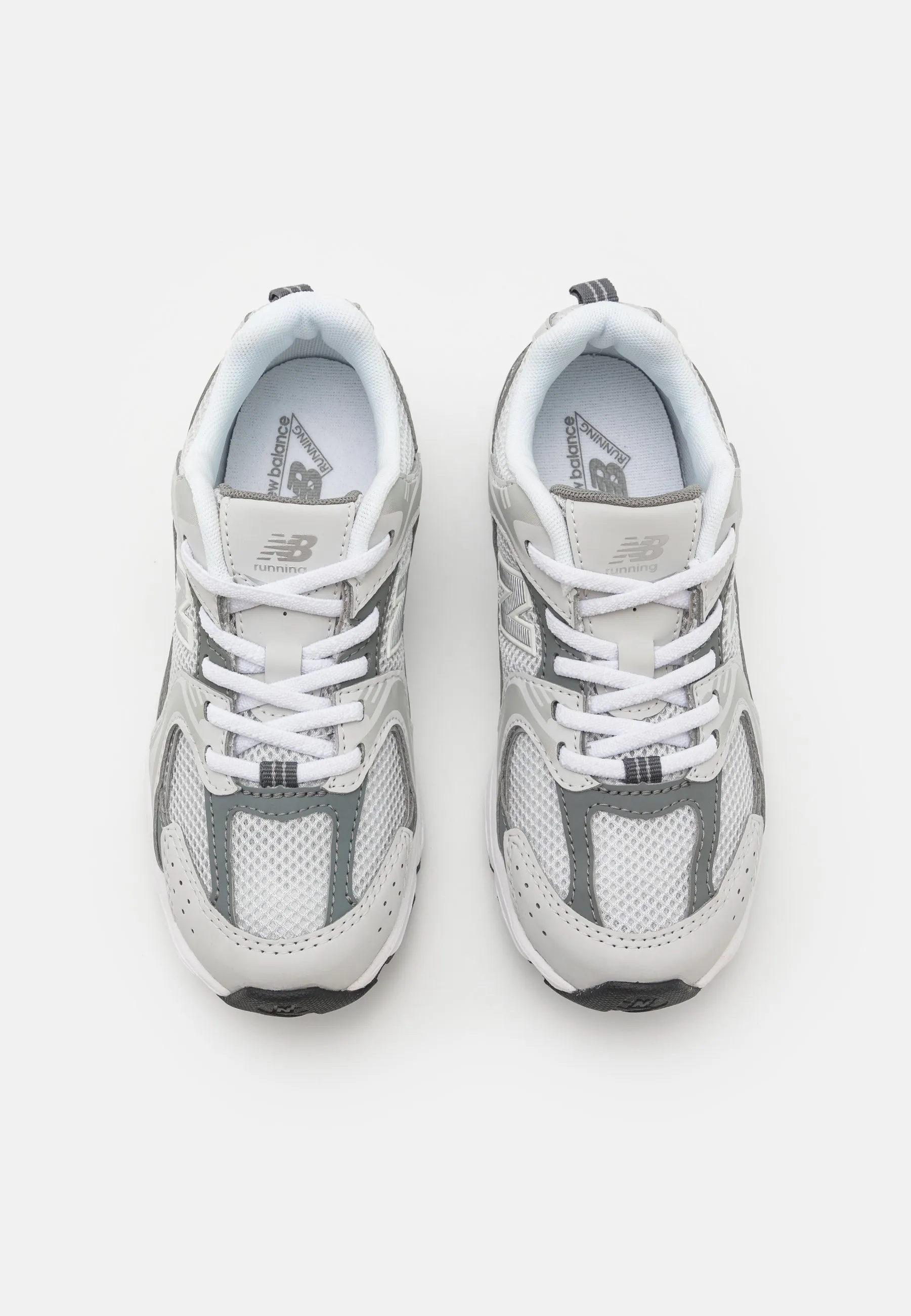 530 UNISEX   ZAPATILLAS