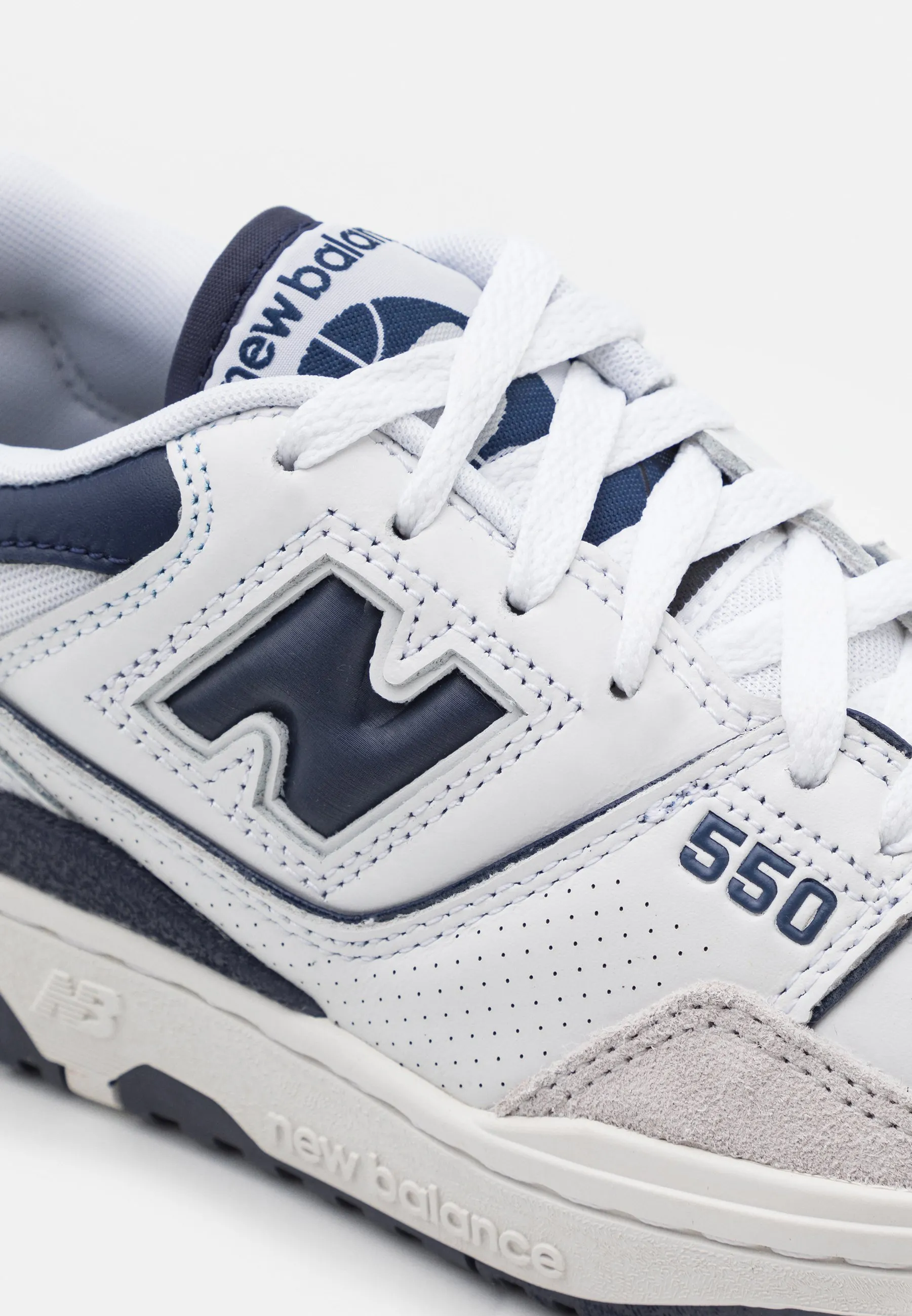 550 UNISEX  ZAPATILLAS