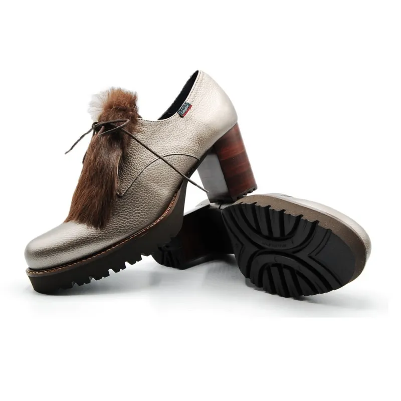 CALLAGHAN 40032 Negro y dorado. Zapato cordones tacón mujer