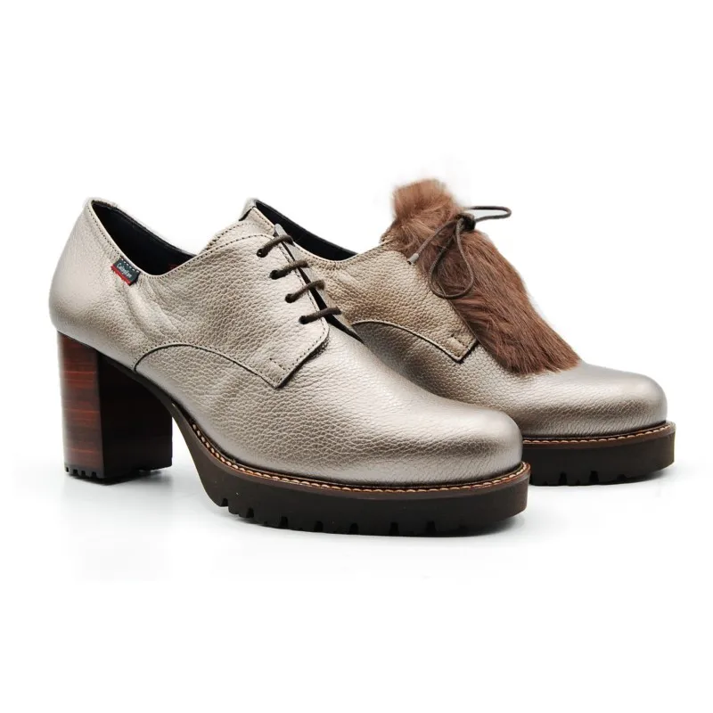 CALLAGHAN 40032 Negro y dorado. Zapato cordones tacón mujer