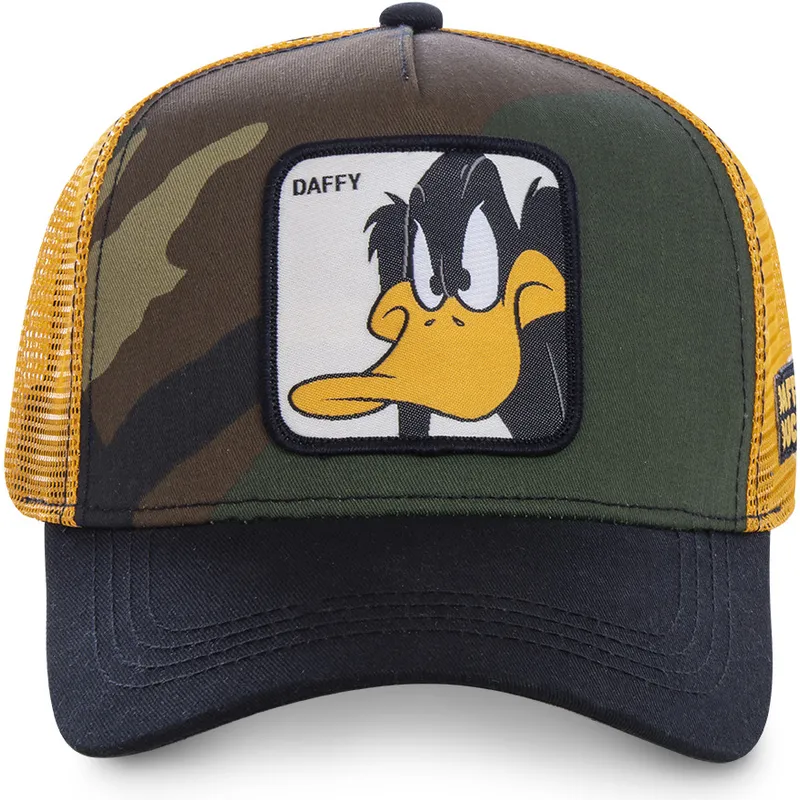 Gorra trucker camuflaje, amarilla y negra Pato Lucas DAF4 Looney Tunes de Capslab