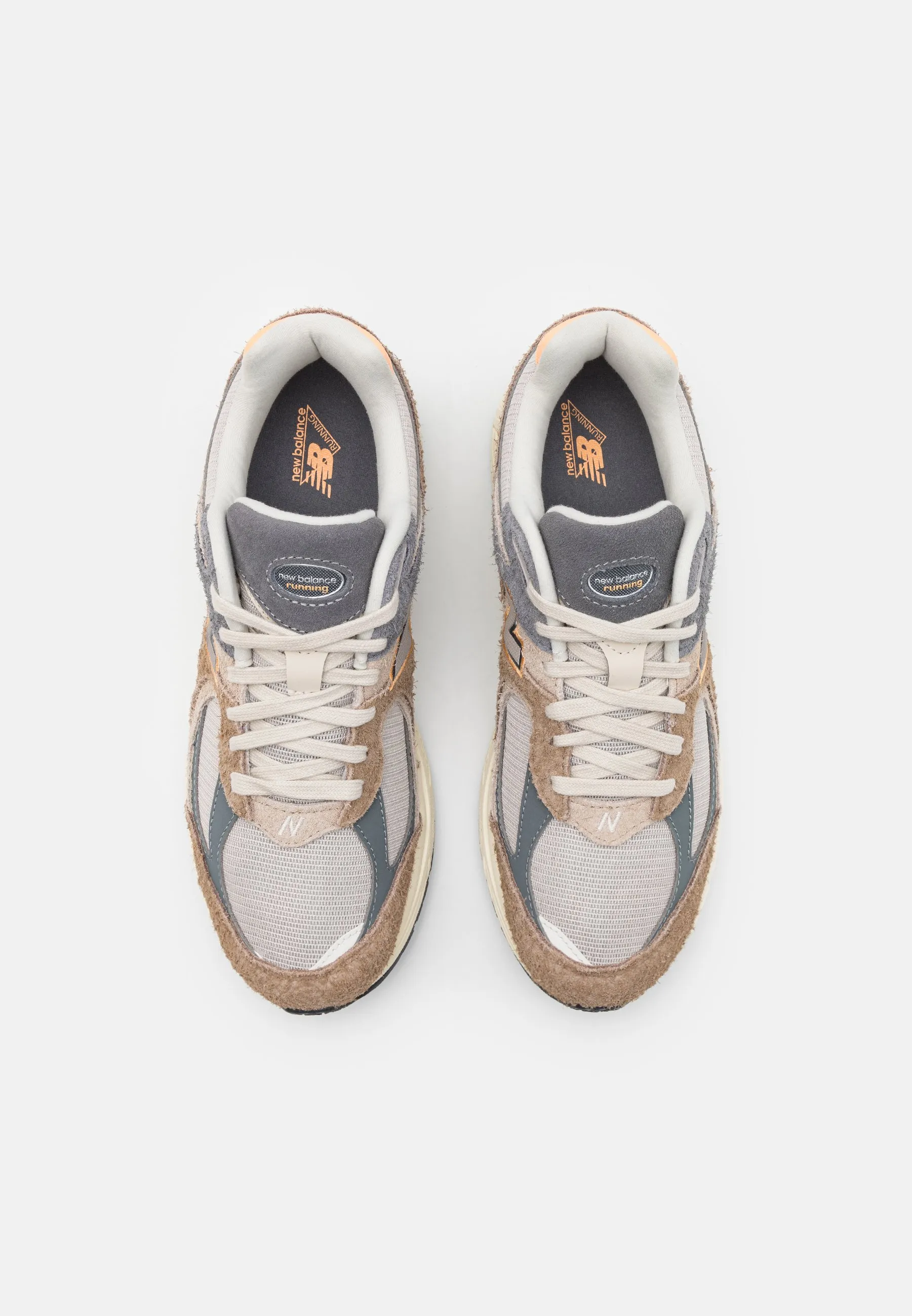 M2002 UNISEX  ZAPATILLAS
