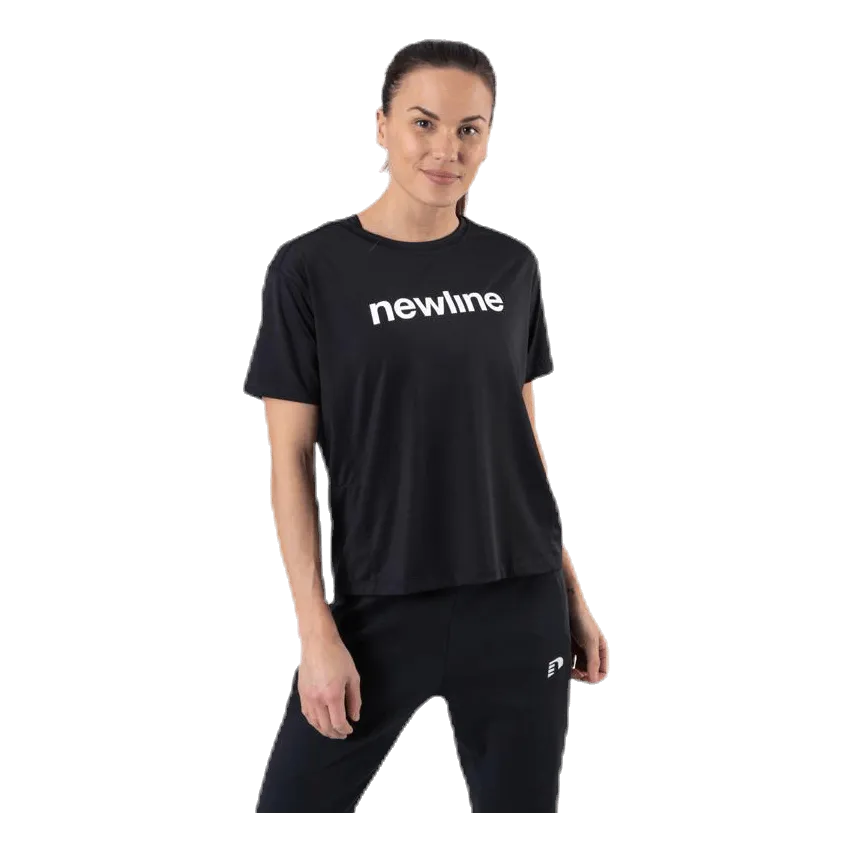 Newline Cropped Tee Black