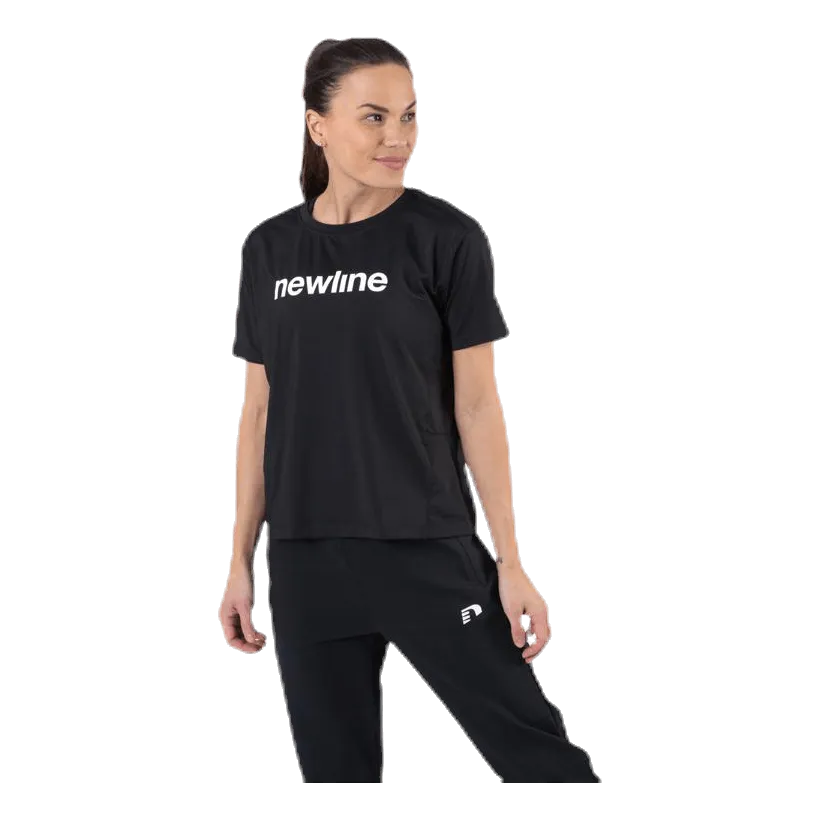 Newline Cropped Tee Black