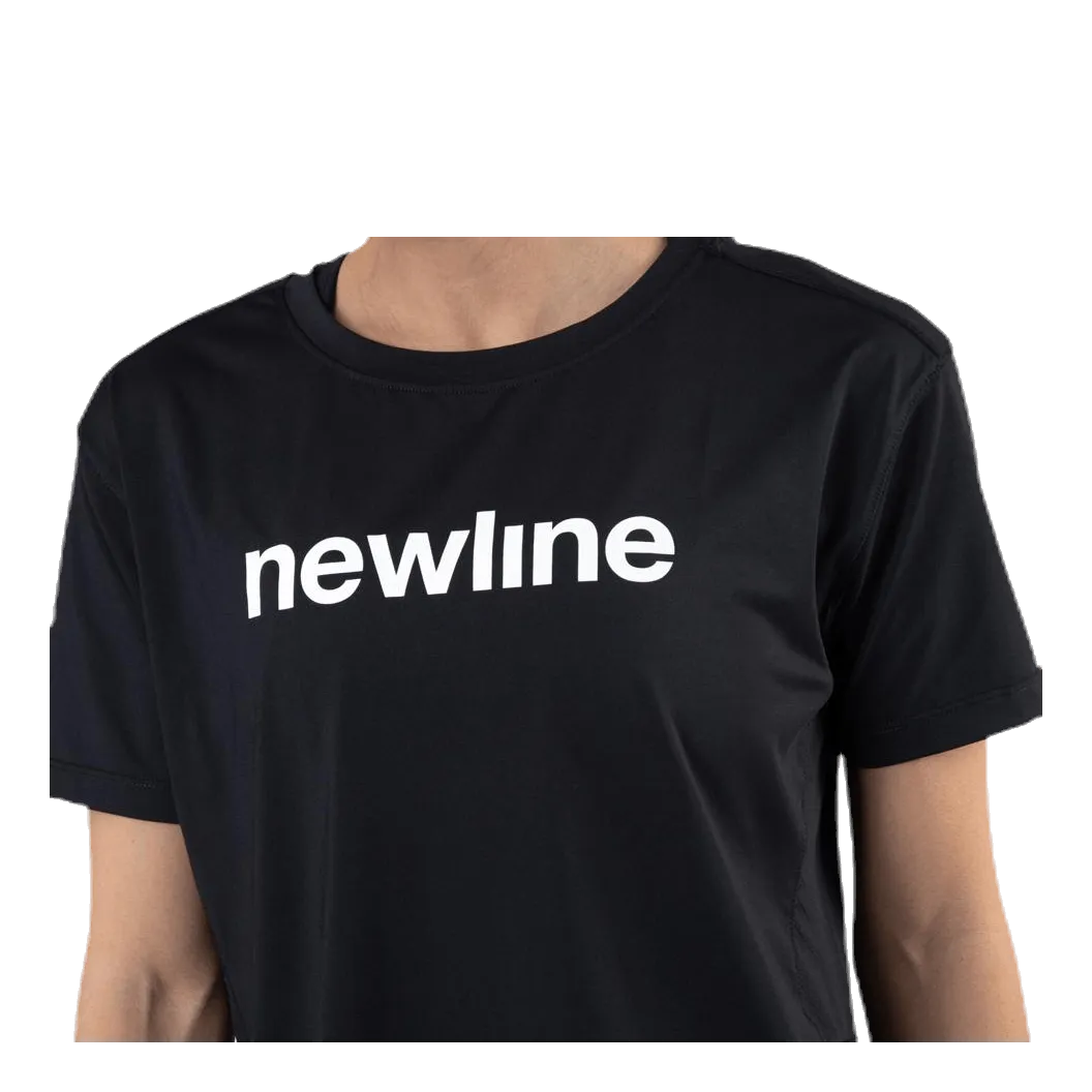 Newline Cropped Tee Black