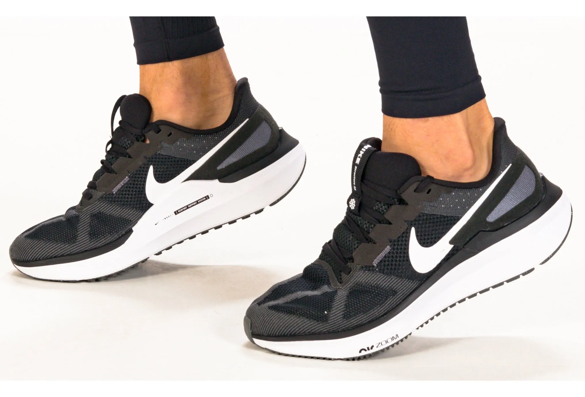 Nike Structure 25