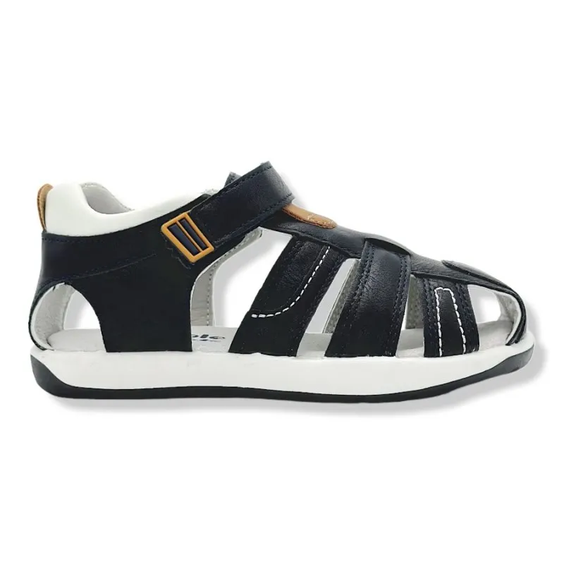 Sandalias niño modernas