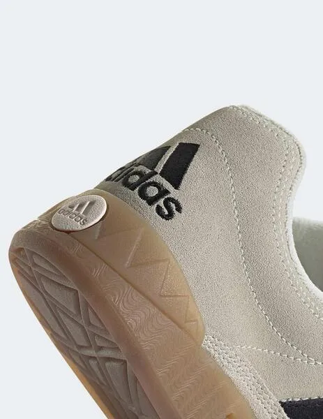 ZAPATILLAS ADIDAS ADIMATIC OFF WHITE/CORE BLACK/GUM