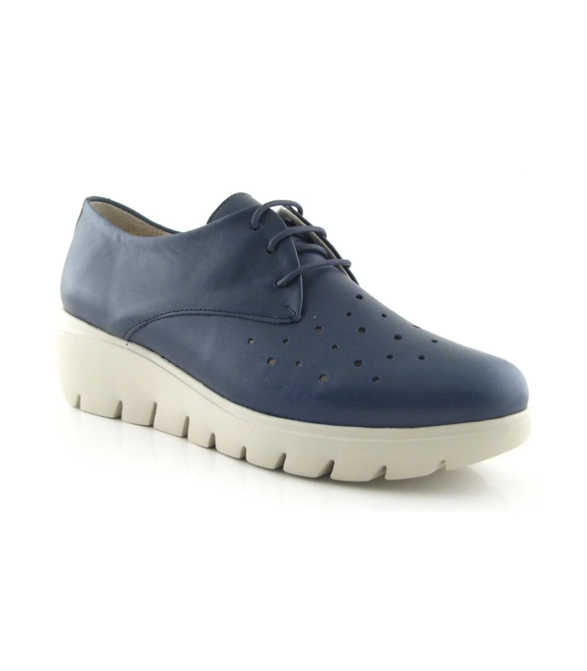 Zapato con cordones en color azul marino