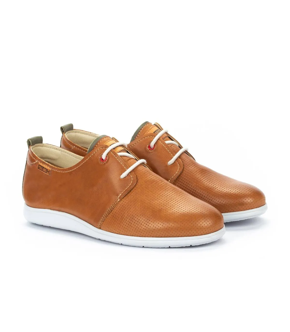 Zapato de piel de color brandy
