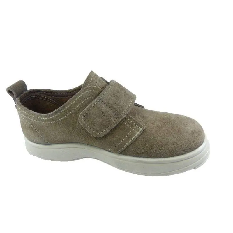 Zapato niño serraje con cinta de cierre