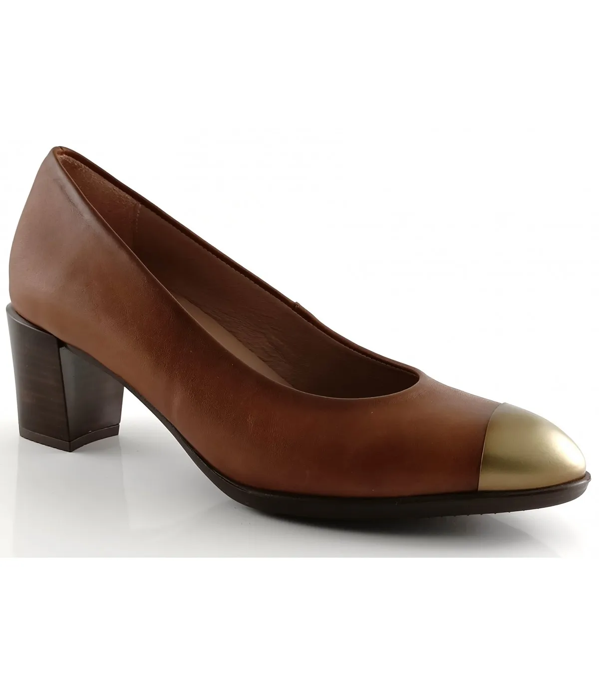 Zapato salón con adorno en la puntera